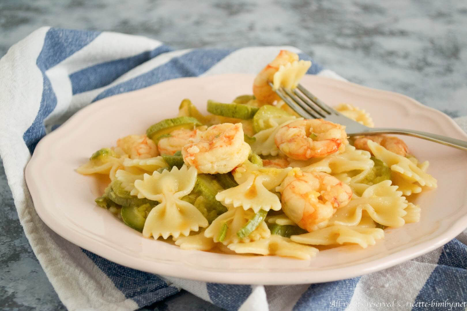 Thermomix Pasta with zucchini and shrimp